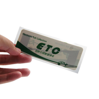 कोटेड पेपर RFID UHF टैग UHF विंडशील्ड स्टिकर मोंज़ा M4QT